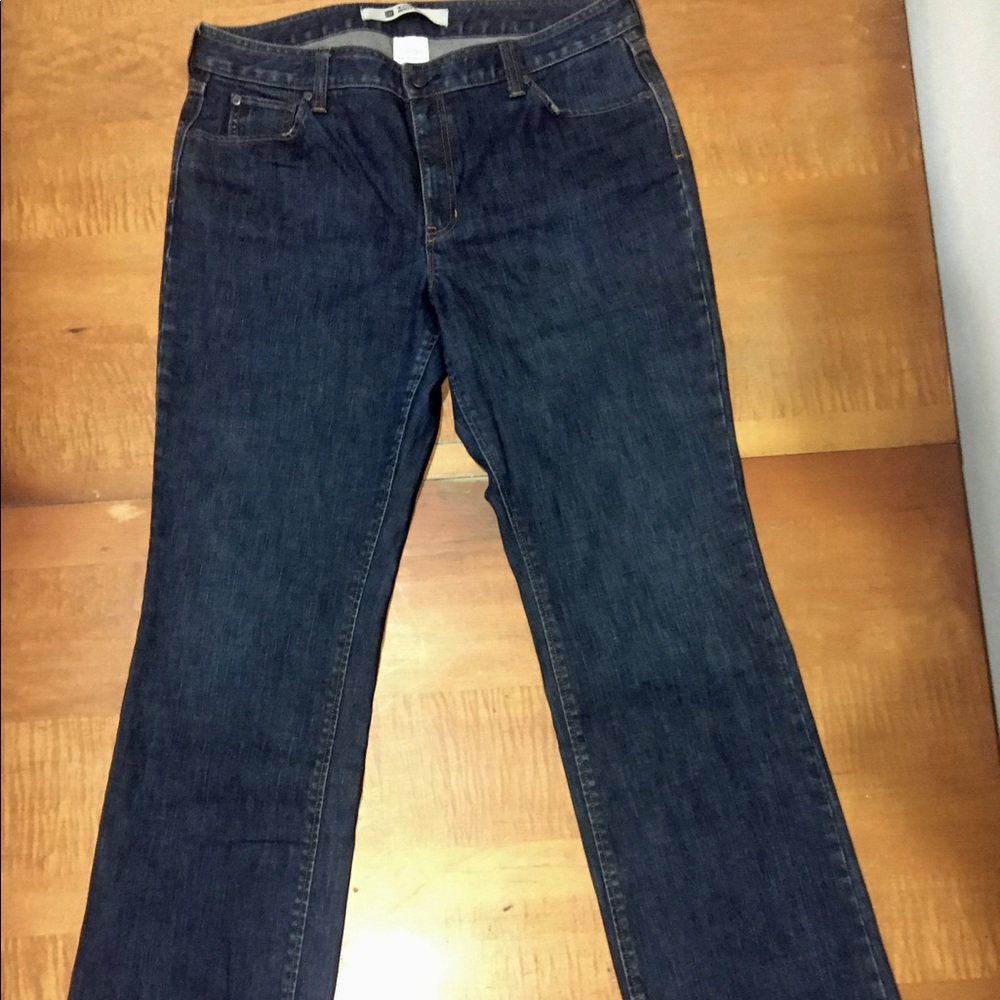 Gap Original Bootcut Jeans Size 18L - Never Worn